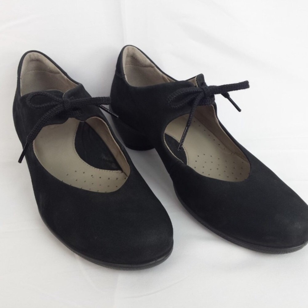 Ecco sculptured nubuck Mary Janes